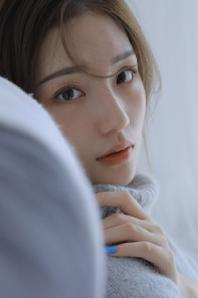 俄“半裸派对”引多方不满